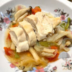 鶏胸肉の蒸し焼き甘酢タレ