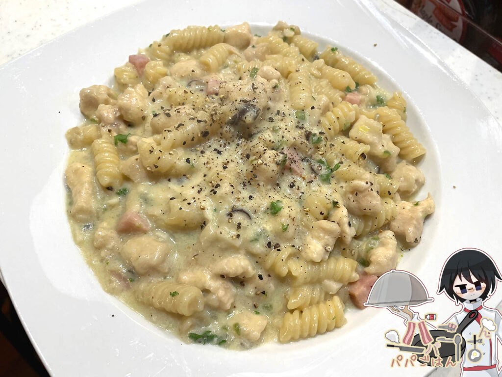 鶏胸肉のクリームパスタ