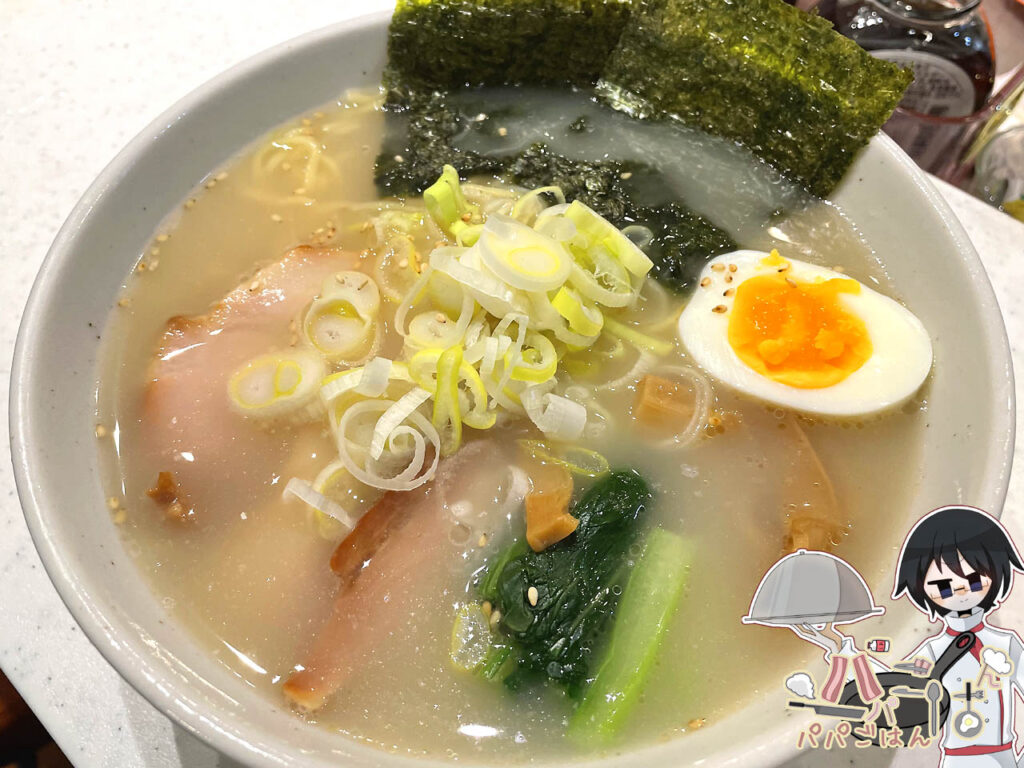 博多豚骨ラーメン